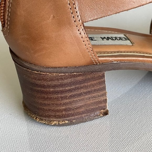Steve Madden Raeleen Ankle Strap Criss Cross Block Heels in Cognac, size 6.5 - Picture 9 of 12